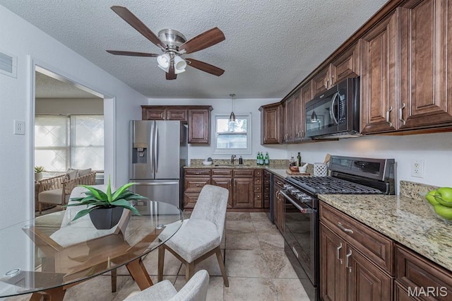 14070 Invicta Dr, Florissant, MO 63034