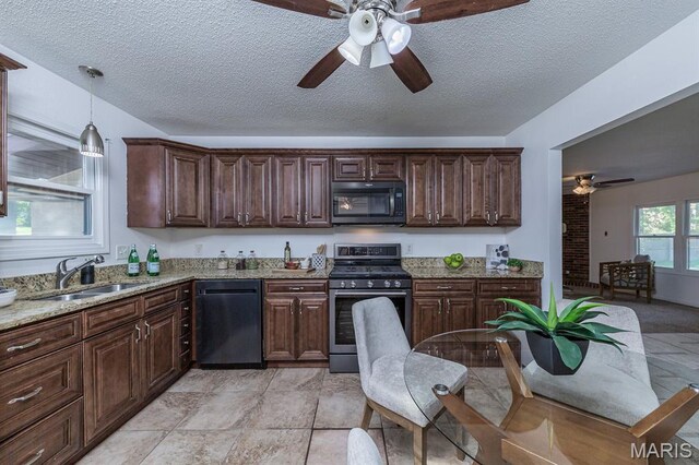 14070 Invicta Dr, Florissant, MO 63034