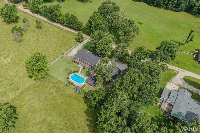 16930 Grace Rd, Lebanon, MO 65536 - aerial view of a pool