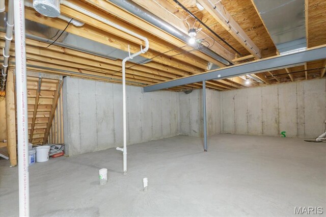 159 Blue Water Dr, Saint Peters, MO 63366