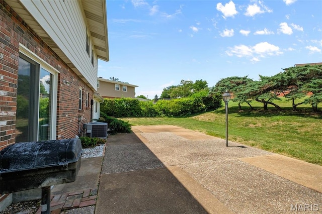7849 Cassia Ct, Saint Louis, MO 63123 - view of patio / terrace