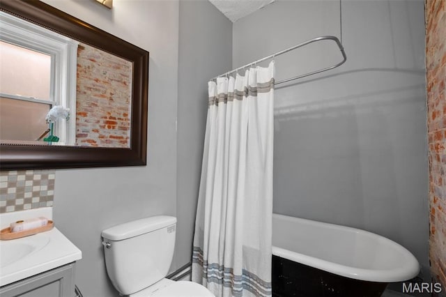 2929 Victor St, Saint Louis, MO 63104 - bathroom featuring vanity and toilet