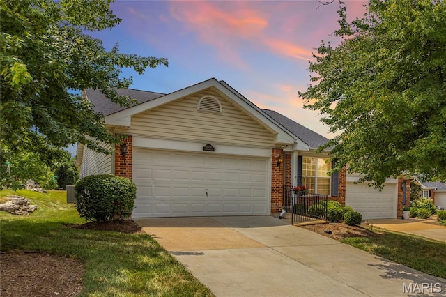 10158 Chancery Ln, Saint Louis, MO 63123 - photo 1