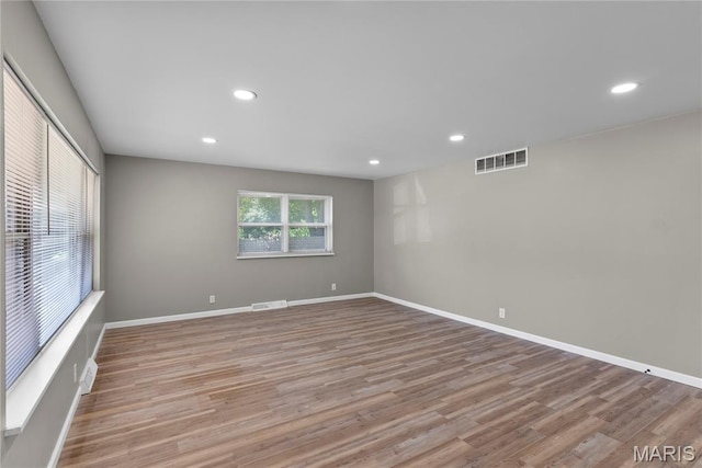 8713 Nyflot Ave, Hazelwood, MO 63042 - photo 3