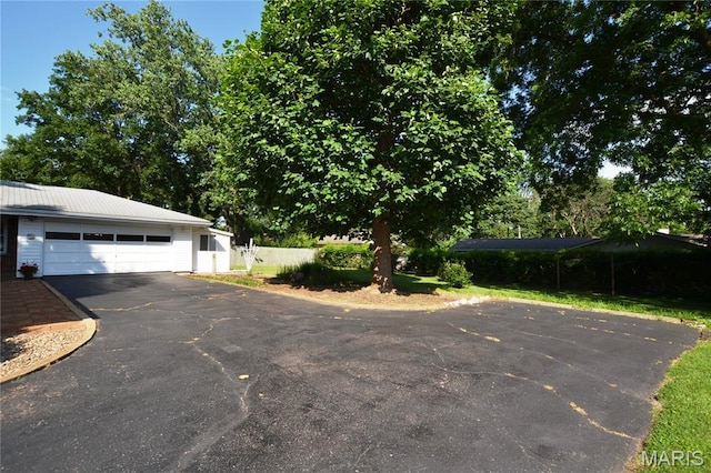 1406 Marshall Rd, Kirkwood, MO 63122 - view of yard featuring driveway