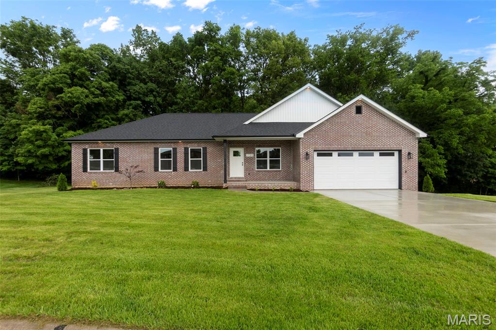 1759 Chimney Spring Ct, Jackson, MO 63755 - photo 1