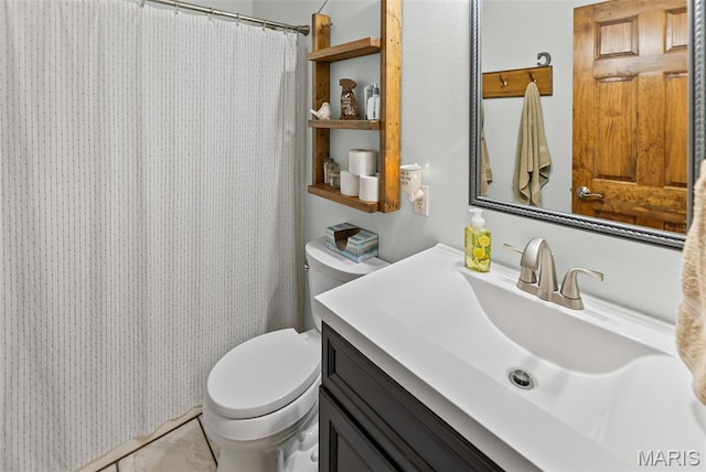 227 W Woodland Rdg, Valmeyer, IL 62295 - full bath featuring vanity and a shower with curtain