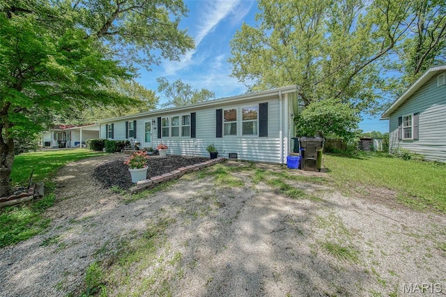 532 Christine St, St James, MO 65559 - view of front facade featuring a front yard
