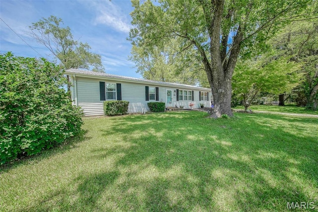 532 Christine St, St James, MO 65559 - ranch-style home featuring a front lawn and a metal roof
