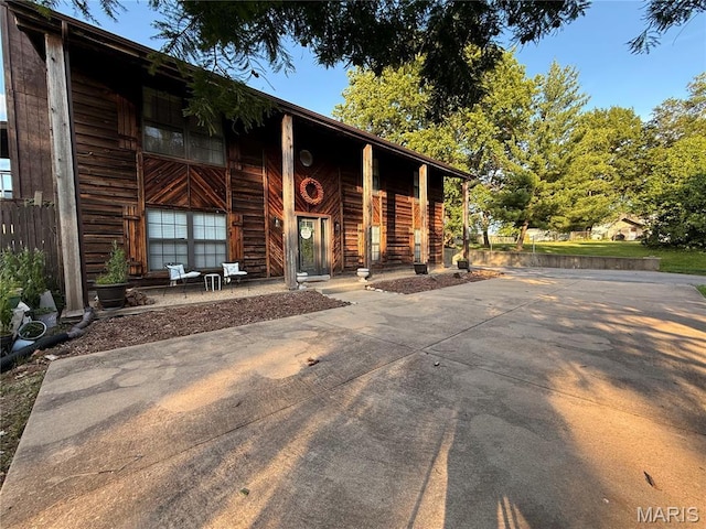 10755 Kennerly Rd, Sunset Hills, MO 63128 - view of front facade with covered porch