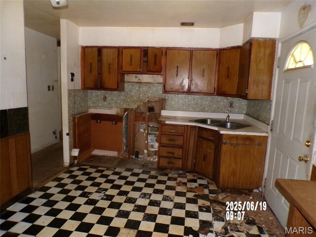 10109 Royal Dr, Saint Louis, MO 63136 - photo 4