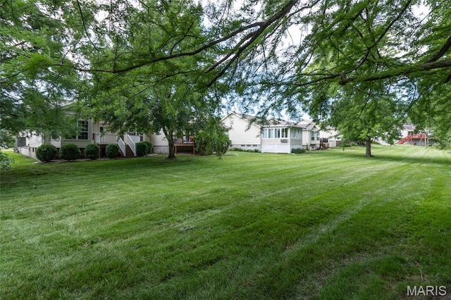 10932 Concord Circle Dr, Concord Village, MO 63123 - view of green lawn