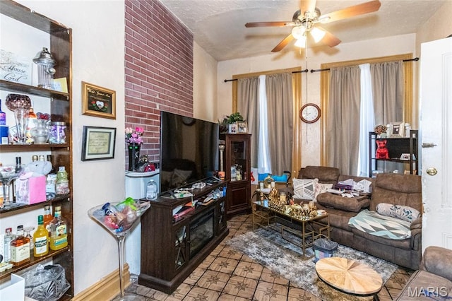 1412 Bremen Ave, Saint Louis, MO 63107 - living area with a ceiling fan