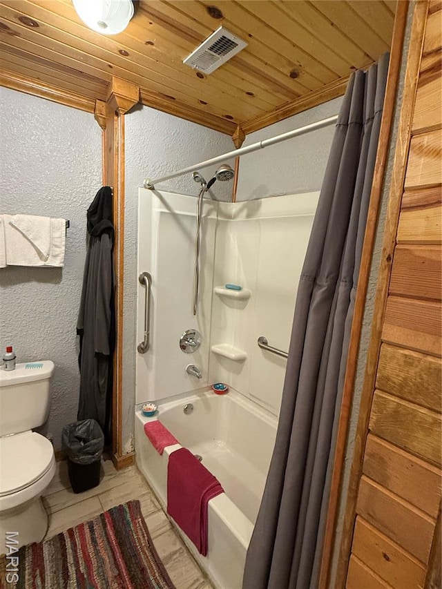 32 E 4th St, Gerald, MO 63037 - bathroom with a textured wall, shower / bath combo, wood ceiling, and tile patterned floors