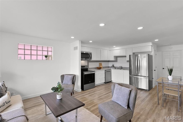 3674 Blow St, Saint Louis, MO 63116 - photo 5