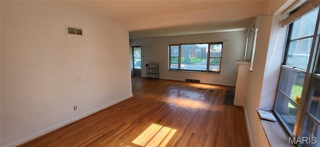5464 Lindenwood Ave, Saint Louis, MO 63109 - unfurnished room featuring wood finished floors