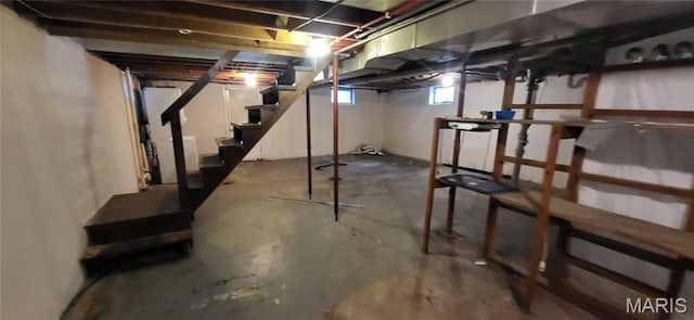 5464 Lindenwood Ave, Saint Louis, MO 63109 - basement featuring stairway