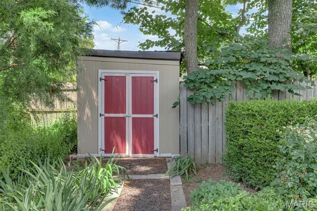 2265 Brook Dr, Florissant, MO 63033