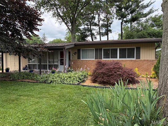 2265 Brook Dr, Florissant, MO 63033