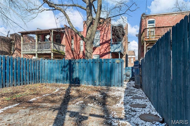 2610 Rutger St, Saint Louis, MO 63104 - view of side of home with a balcony