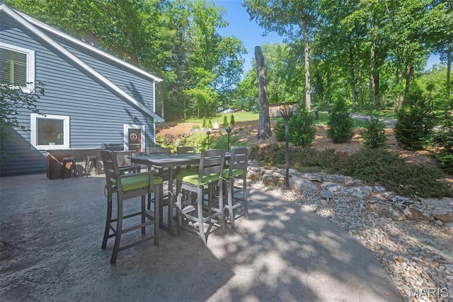 727 Madison Vly, Wildwood, MO 63005 - view of patio / terrace with outdoor dining space