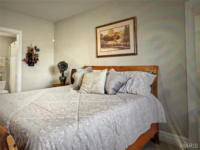 259 Meadowbrook Country Club Est, Ballwin, MO 63011 - bedroom with ensuite bathroom