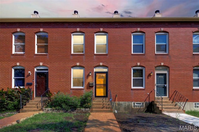 3452 Texas Ave, Saint Louis, MO 63118 - multi unit property with entry steps and brick siding