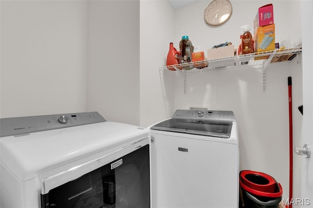 1001 Windsor Crest Ct, Cottleville, MO 63376 - laundry area with separate washer and dryer