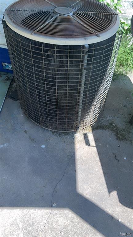1178 Riverview Blvd, Saint Louis, MO 63147 - exterior view of a central air condition unit