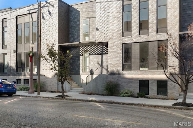 215 N Sarah St Unit 8, Saint Louis, MO 63108 - photo 2