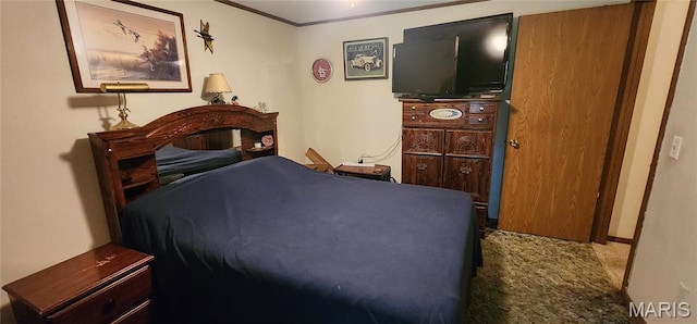 8739 Shawneetown Trl, Chester, IL 62233 - bedroom featuring carpet floors and crown molding