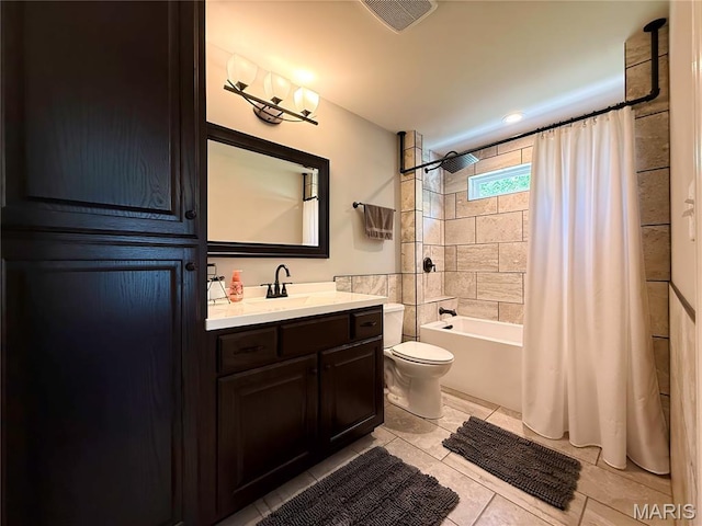 358 N Thomas St, De Soto, MO 63020 - bathroom featuring vanity, shower / bath combination with curtain, and tile patterned flooring