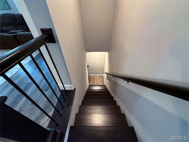 358 N Thomas St, De Soto, MO 63020 - view of staircase