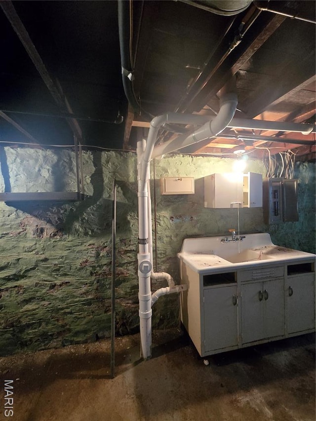 5425 Sunshine, Saint Louis, MO 63109 - view of unfinished basement