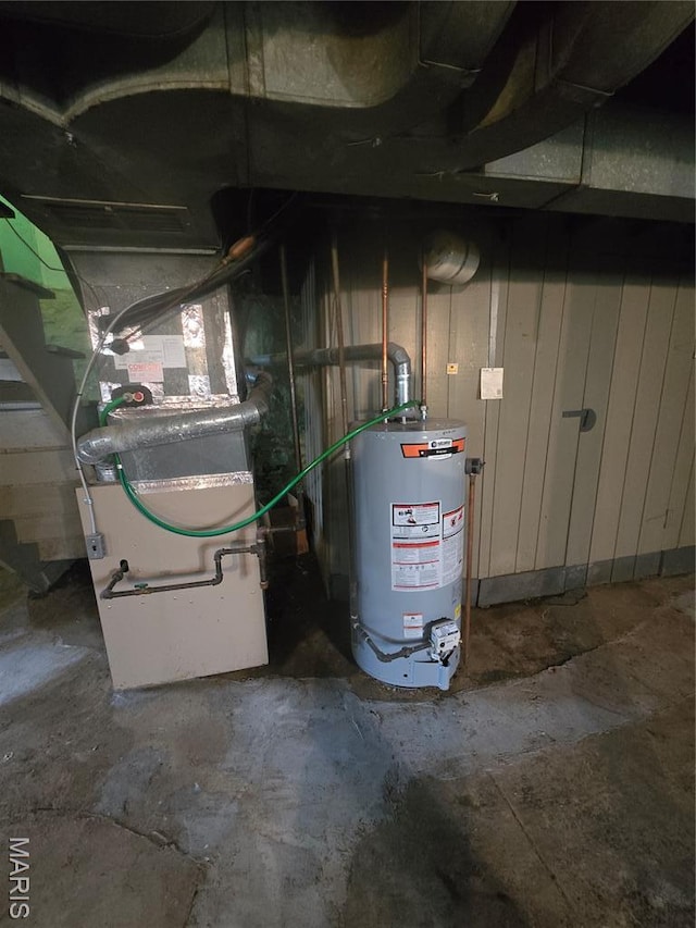 5425 Sunshine, Saint Louis, MO 63109 - utilities with water heater
