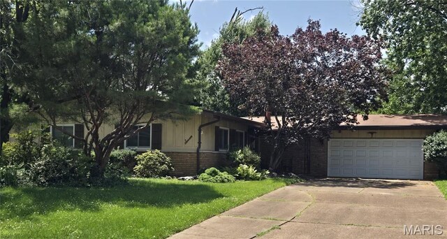 7 Milbrook Ln, Florissant, MO 63033 - photo 3