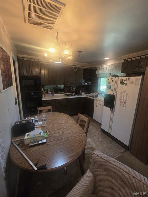 7 Milbrook Ln, Florissant, MO 63033 - photo 6