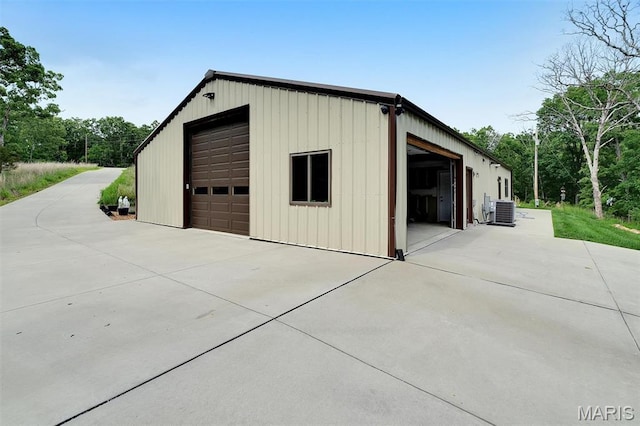 3204 Westwood Rd, Saint Clair, MO 63077 - view of detached garage