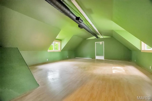 3080 Westwood Rd, Saint Clair, MO 63077 - bonus room featuring vaulted ceiling and wood finished floors