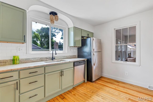1125 Tompkins St, Saint Charles, MO 63301