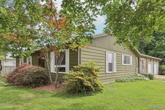 704 N Jackson St, Litchfield, IL 62056 - photo 3