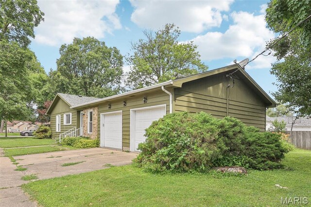 704 N Jackson St, Litchfield, IL 62056 - photo 27