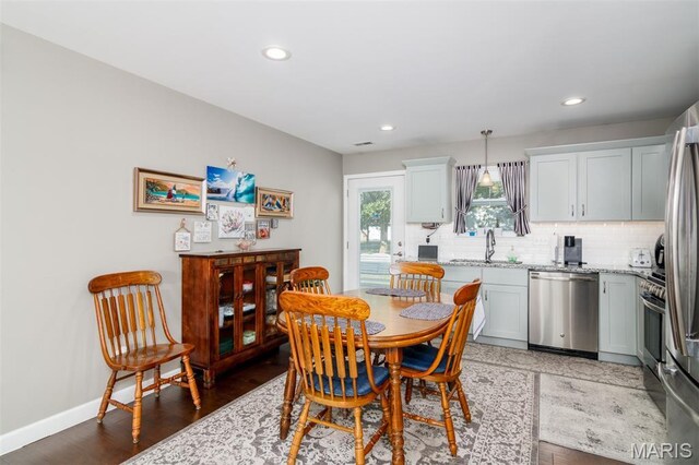 5 Willow Ln Unit B, Highland, IL 62249