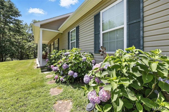 92 Lake Front Pt, Perryville, MO 63775 - view of property exterior featuring a yard
