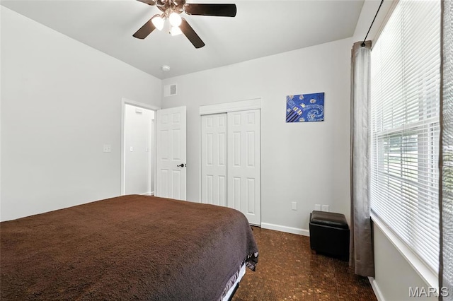 92 Lake Front Pt, Perryville, MO 63775 - bedroom with a closet and ceiling fan