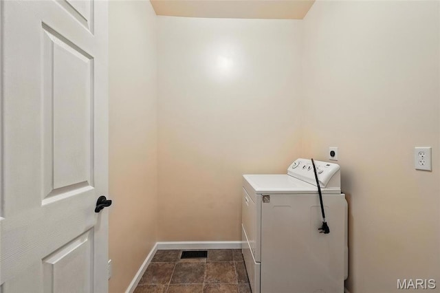 92 Lake Front Pt, Perryville, MO 63775 - laundry room with hookup for an electric dryer and baseboards