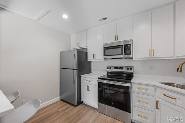 9165 Robin Ct, Saint Louis, MO 63144