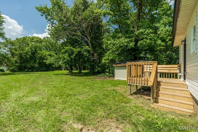 547 W Hayes St, Lebanon, MO 65536 - photo 29