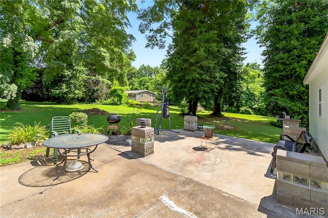 351 N 66th St, Belleville, IL 62223 - view of patio with view of wooded area