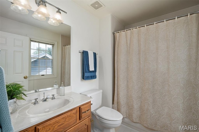 649 Westledge Ct, Des Peres, MO 63131 - bathroom with vanity and a shower with curtain